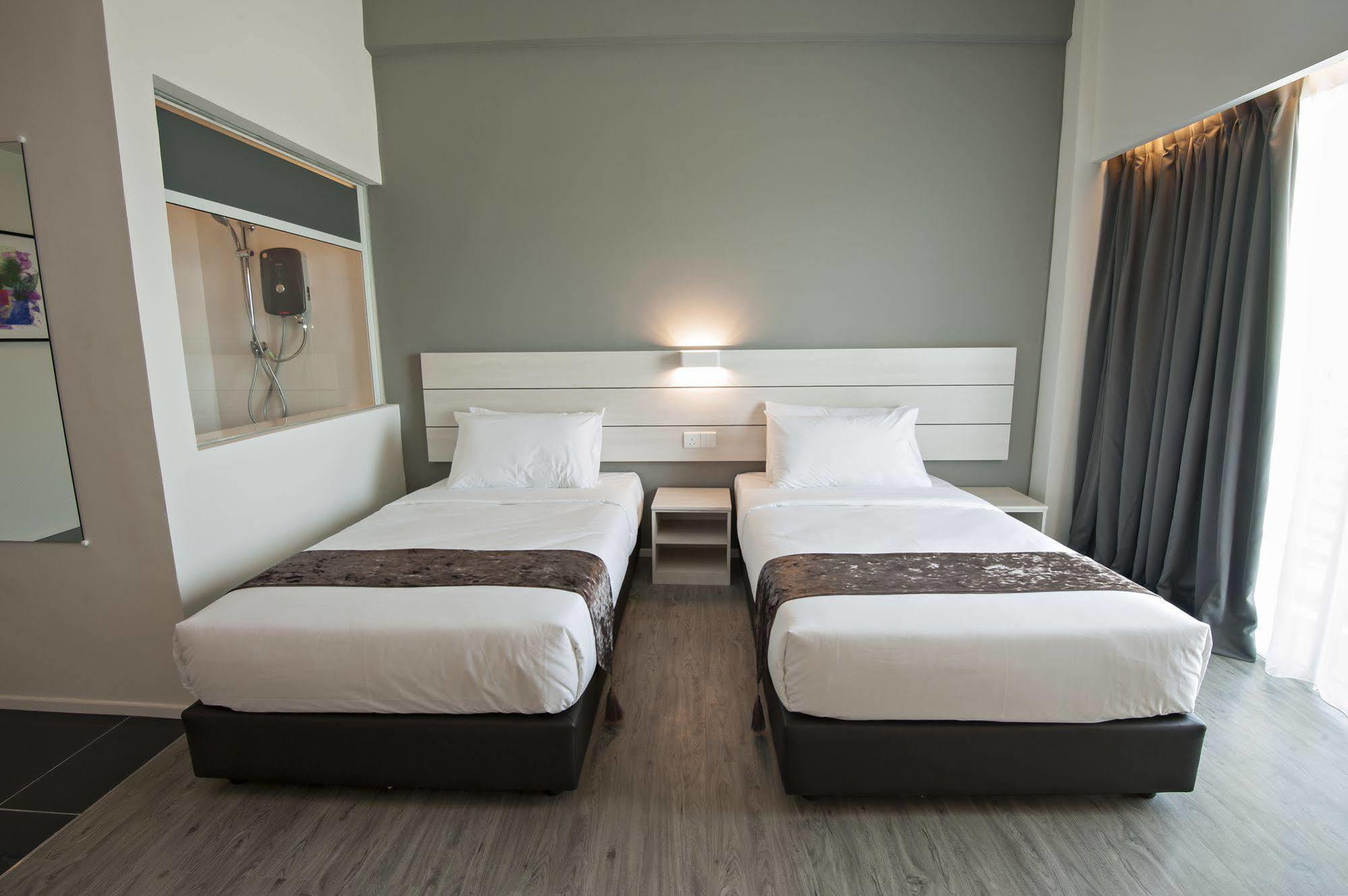 Arissa Hotel 3*