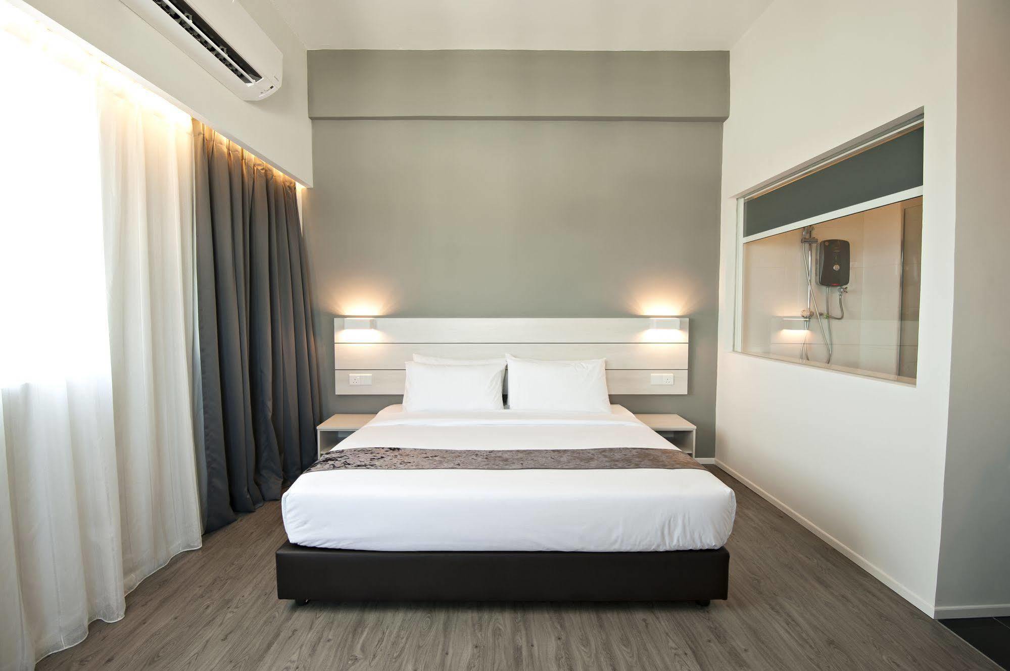Arissa Hotel 3*